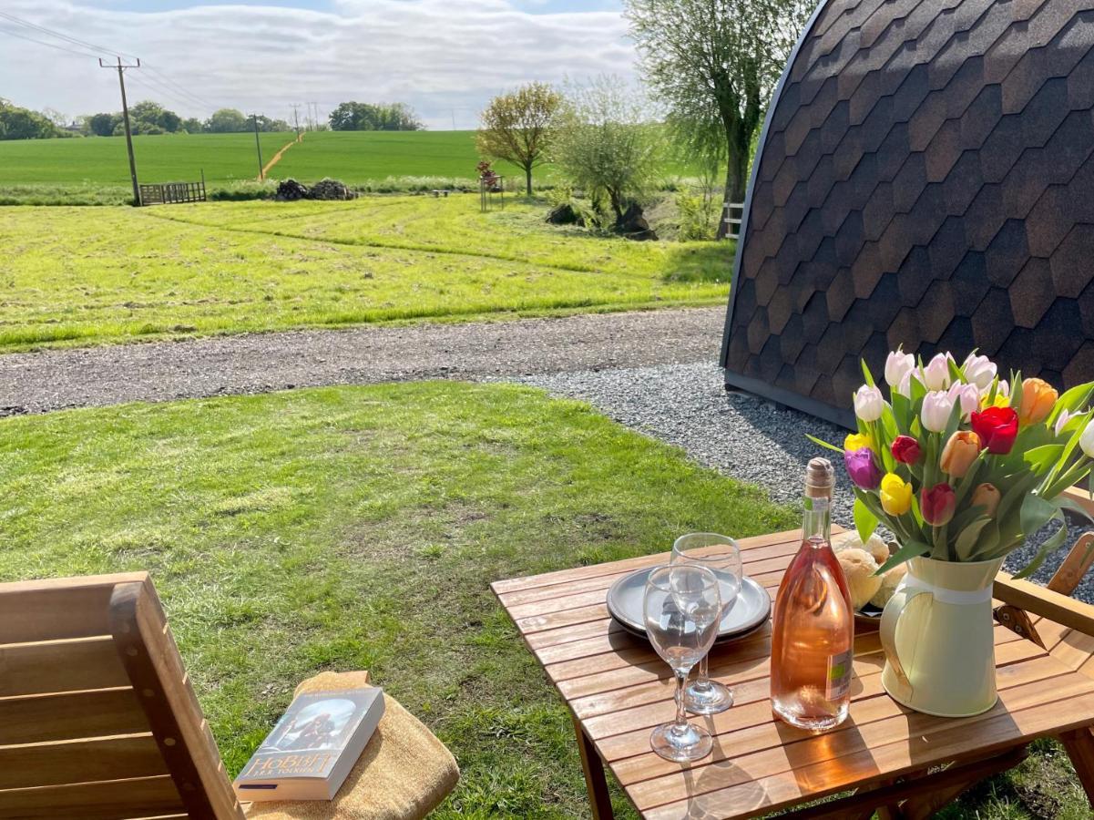 Waterpump Pod For 2 Adults With Ensuite In The Suffolk Countryside Badingham Exteriör bild